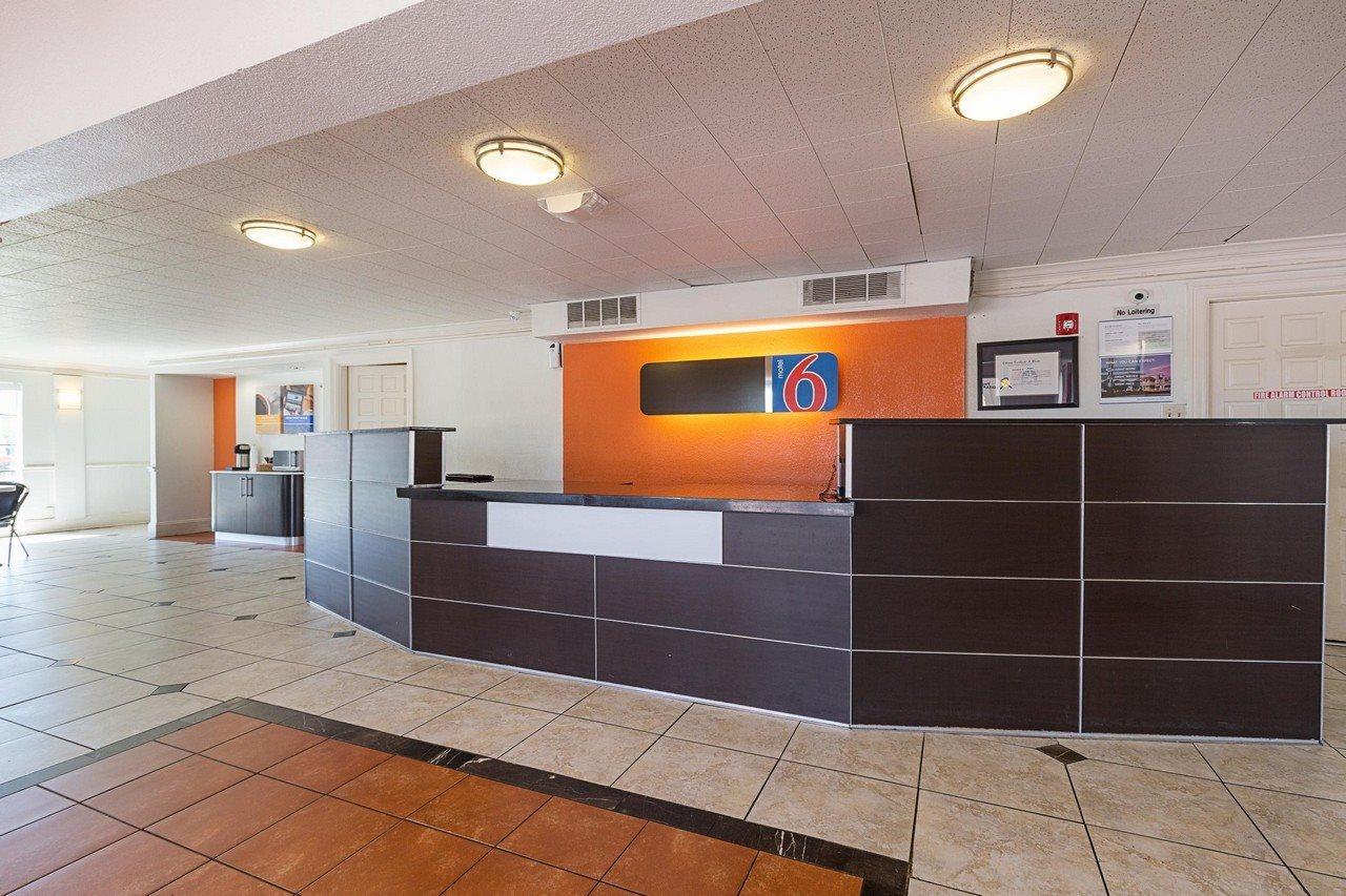 Motel 6-Dallas, Tx - Market Center エクステリア 写真