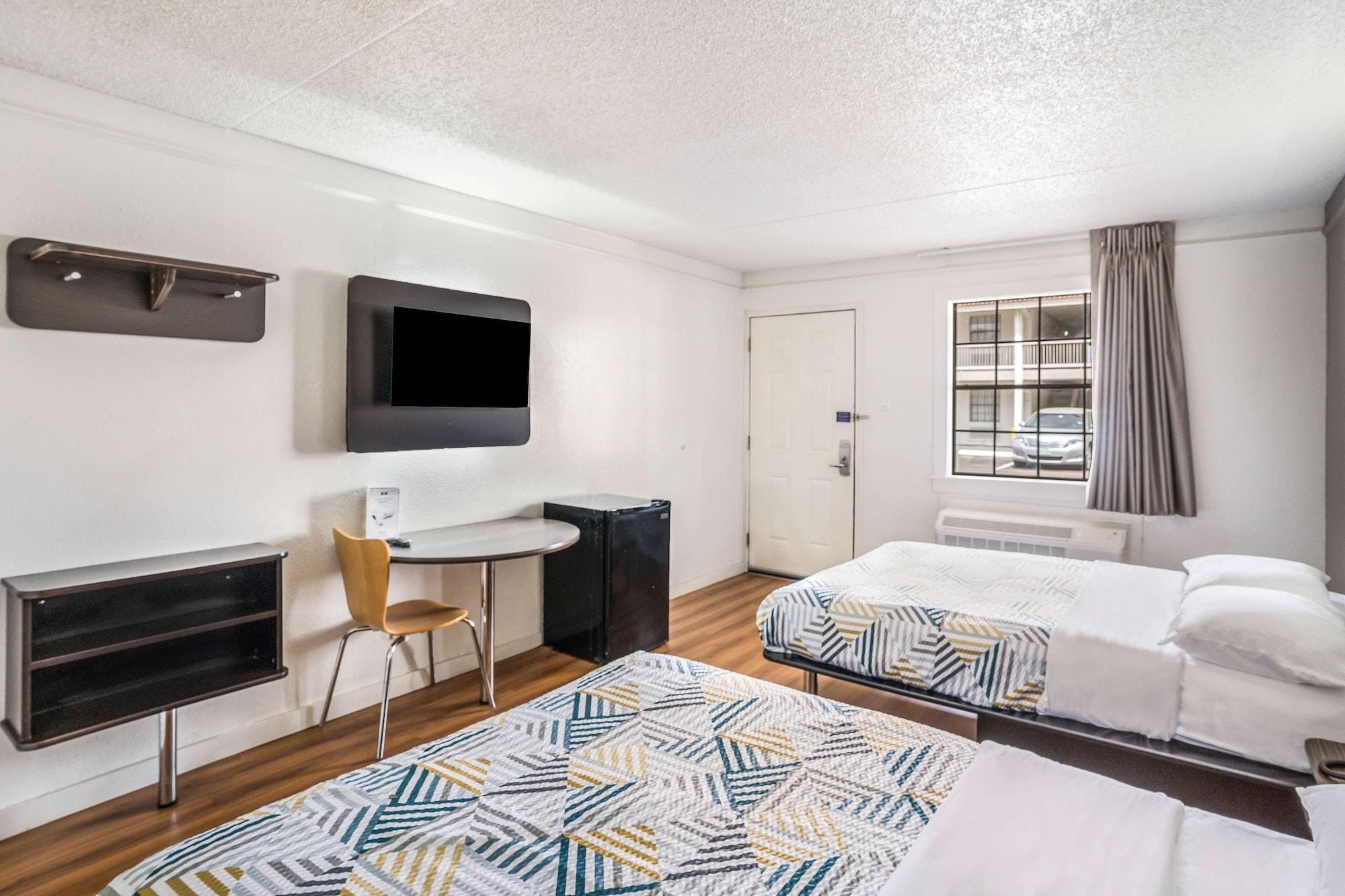 Motel 6-Dallas, Tx - Market Center エクステリア 写真