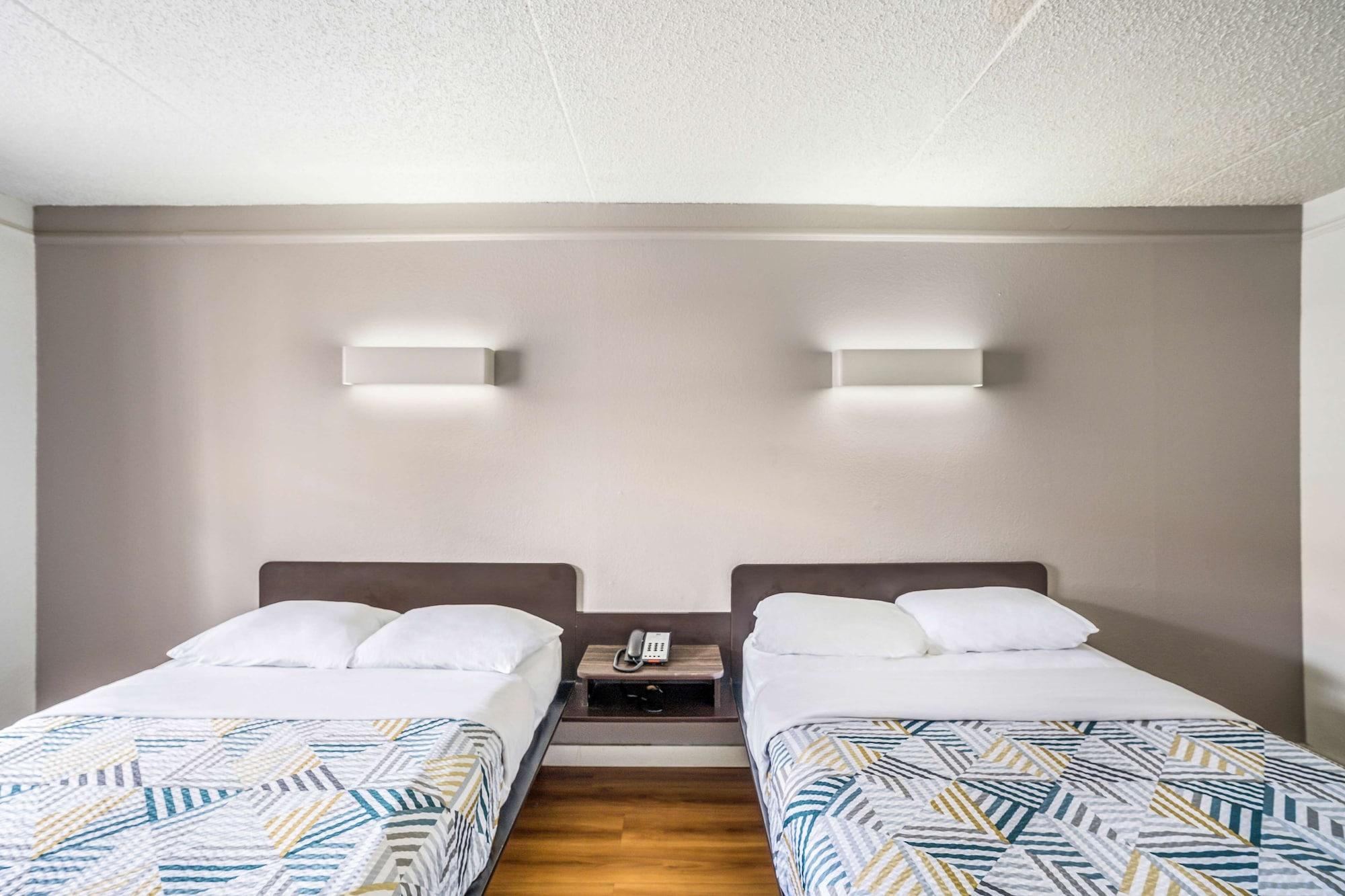 Motel 6-Dallas, Tx - Market Center エクステリア 写真