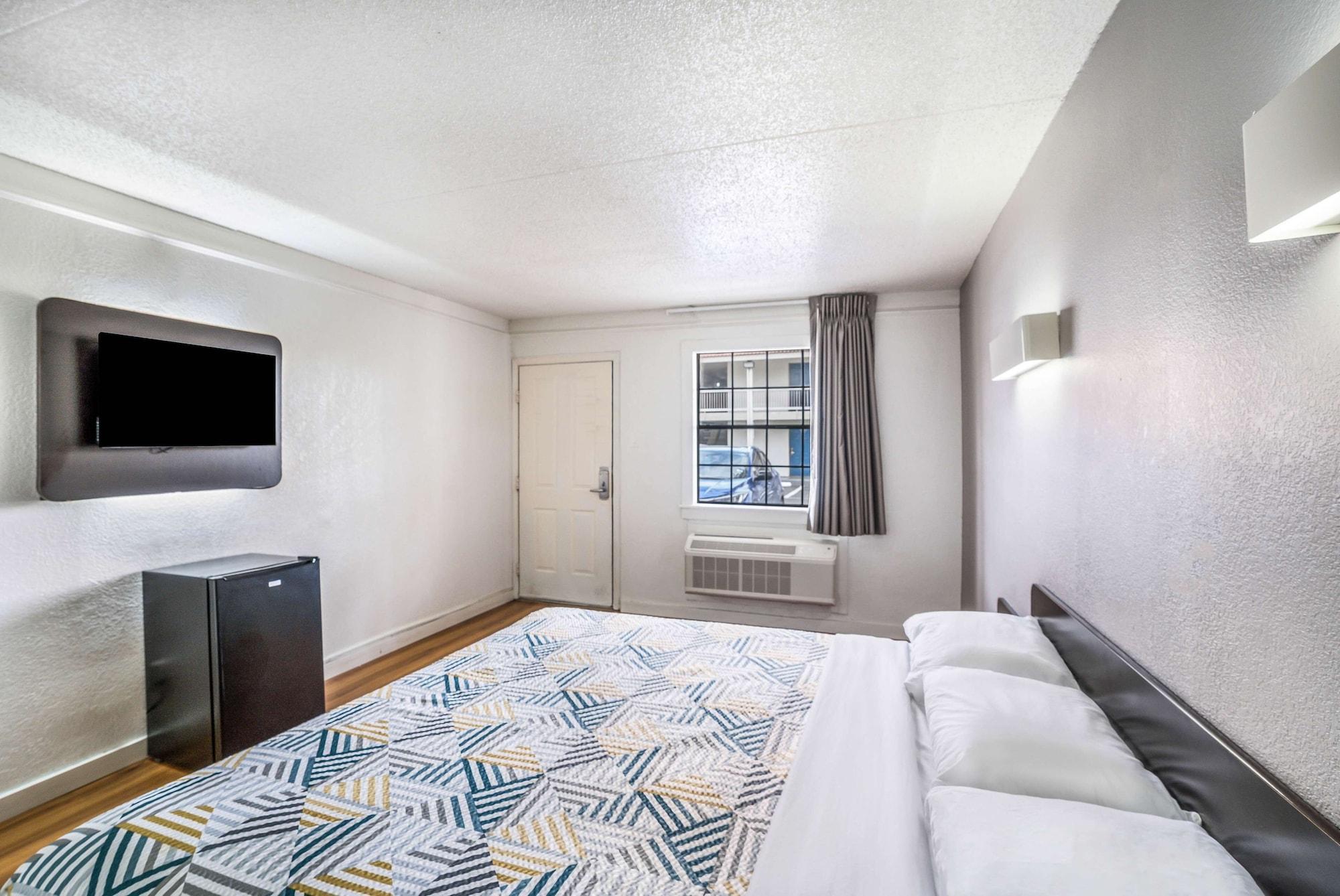 Motel 6-Dallas, Tx - Market Center エクステリア 写真