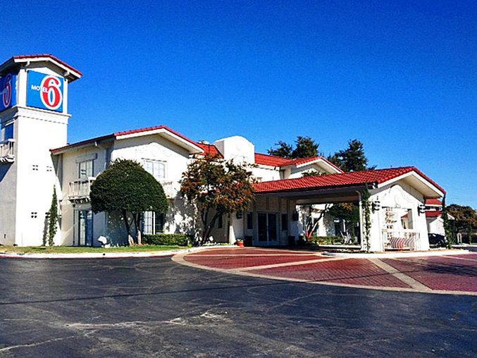 Motel 6-Dallas, Tx - Market Center エクステリア 写真
